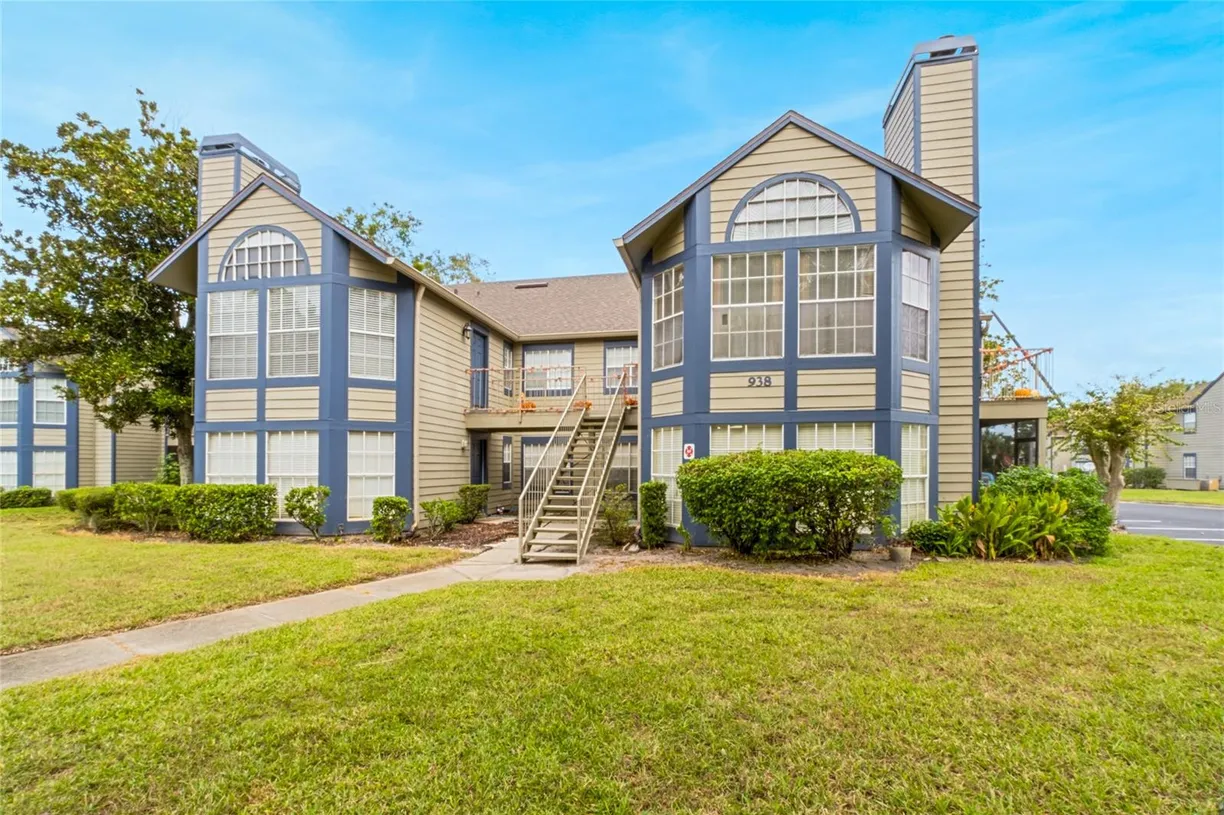 Central Florida Real Estate | View 938 FRAMLINGHAM COURT, 102 | 2 Beds, 2 Baths
