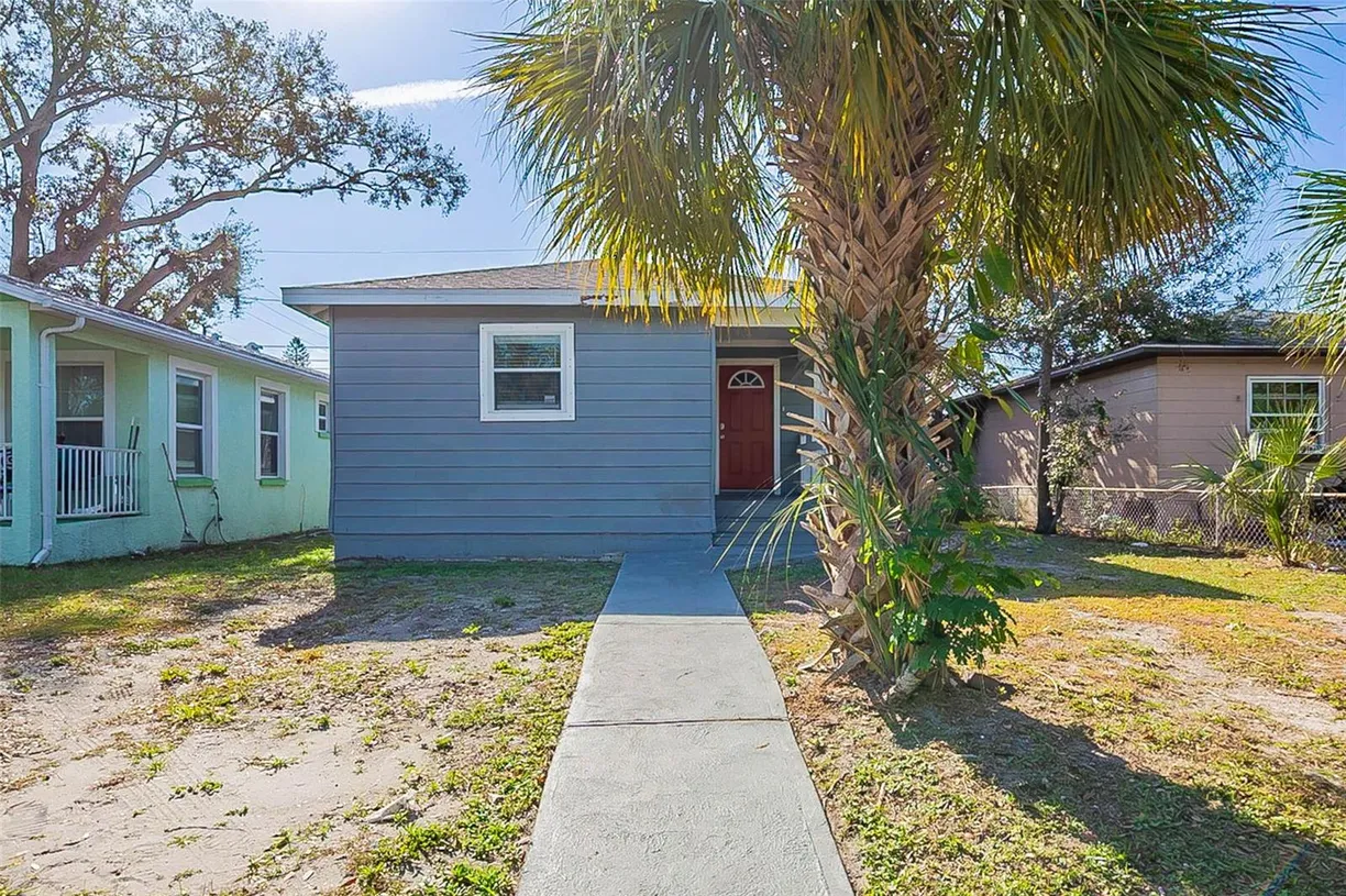 Sarasota/St. Petersburg Real Estate | View 2558 12TH AVENUE | 4 Beds, 1 Bath