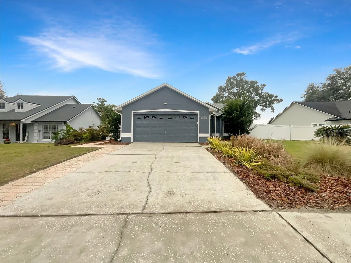 Central Florida Real Estate | View 311 SILVER PINE DRIVE | 3 Beds, 2 Baths