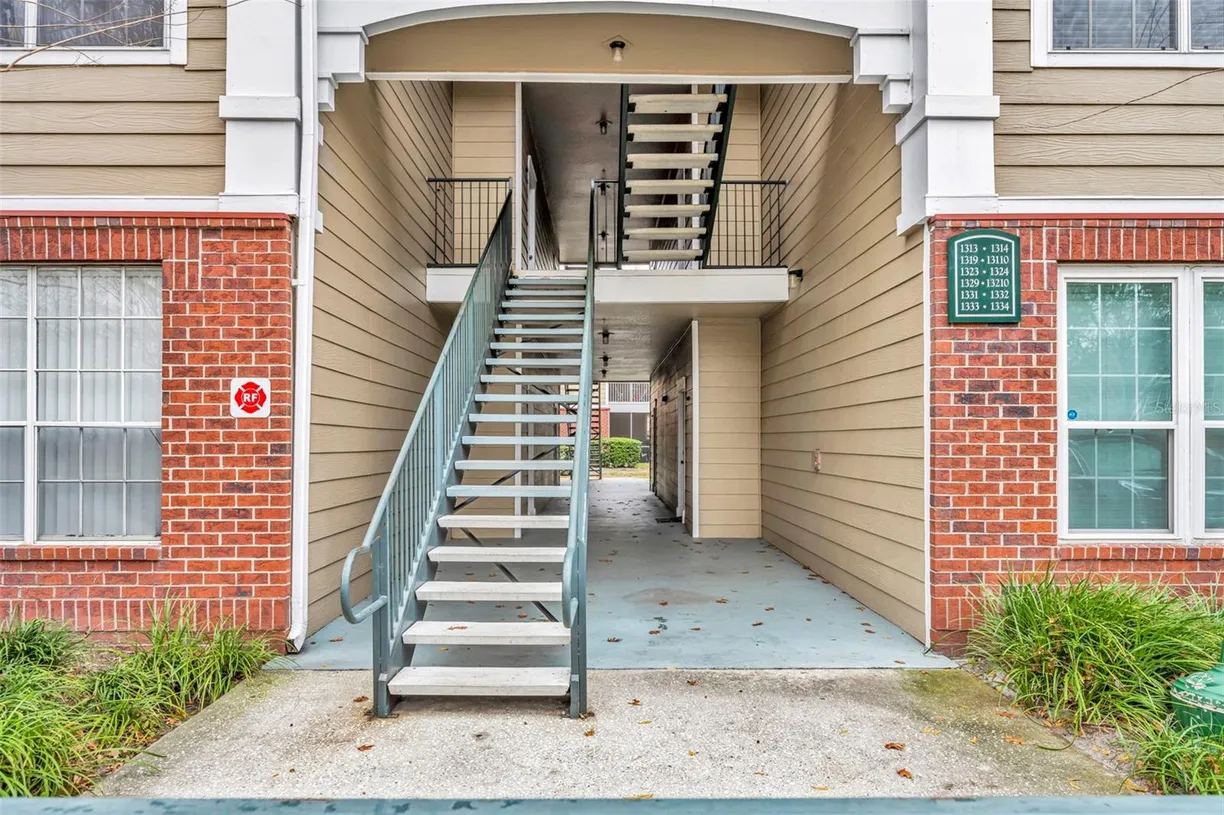 Central Florida Real Estate | View 13003 PLANTATION PARK CIRCLE, 1319 | 2 Beds, 2 Baths