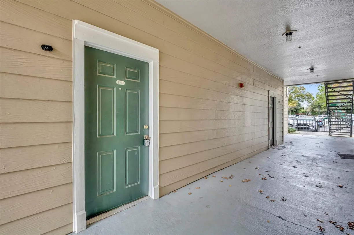 Central Florida Real Estate | View 13003 PLANTATION PARK CIRCLE, 1319 | Listing
