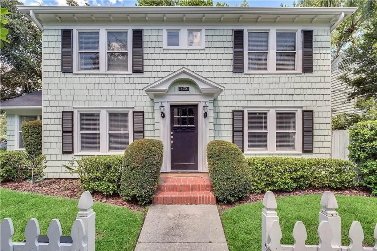 Central Florida Real Estate | View 728 N SUMMERLIN AVENUE | 3 Beds, 2 Baths