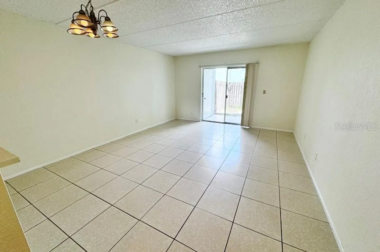 Sarasota/St. Petersburg Real Estate | View 2856 SOMERSET PARK DRIVE, 102 | Listing