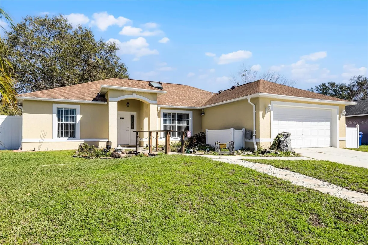 Central Florida Real Estate | View 600 PARK VALLEY CIRCLE | Listing