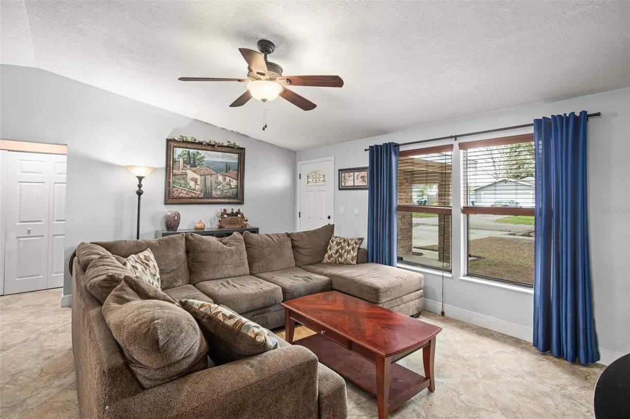 Central Florida Real Estate | View 7730 PINEAPPLE DRIVE | Listing