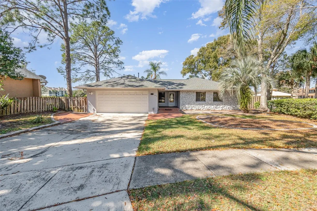 Central Florida Real Estate | View 184 DUBLIN DRIVE | 3 Beds, 2 Baths