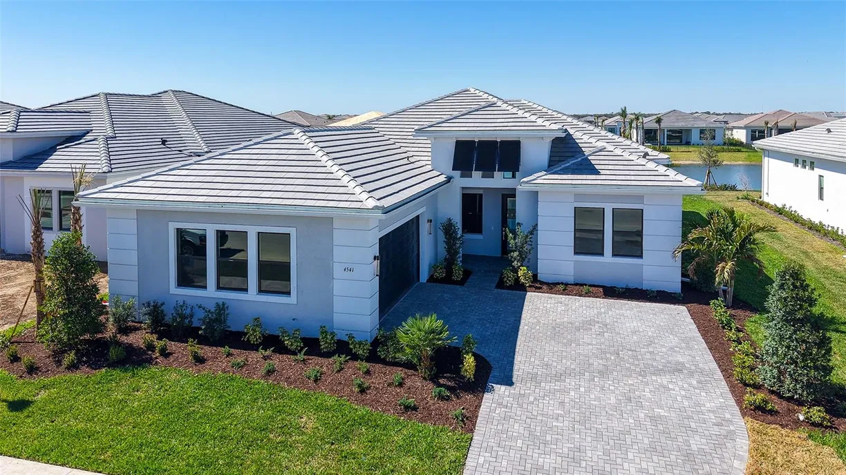 Sarasota/St. Petersburg Real Estate | View 4541 MONDRIAN COURT | 3 Beds, 3 Baths