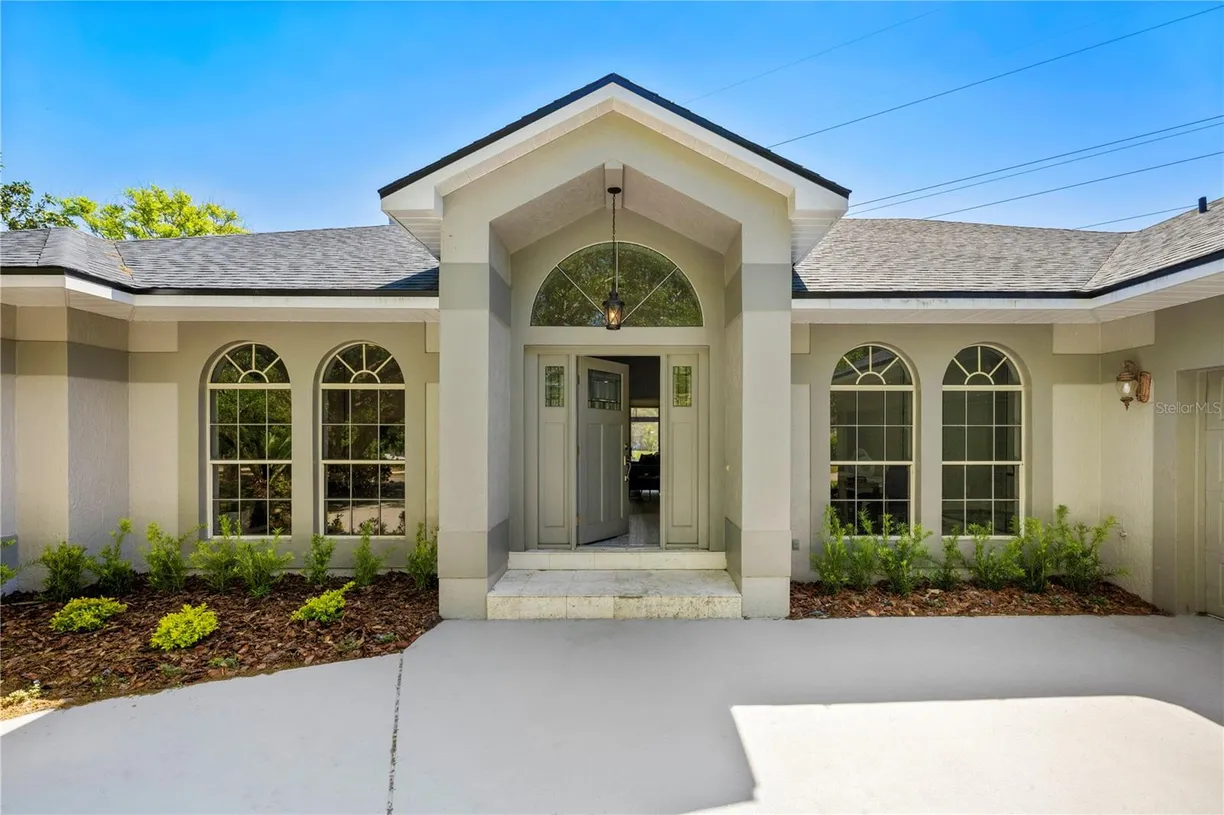 Central Florida Real Estate | View 5337 FOXSHIRE COURT | Listing