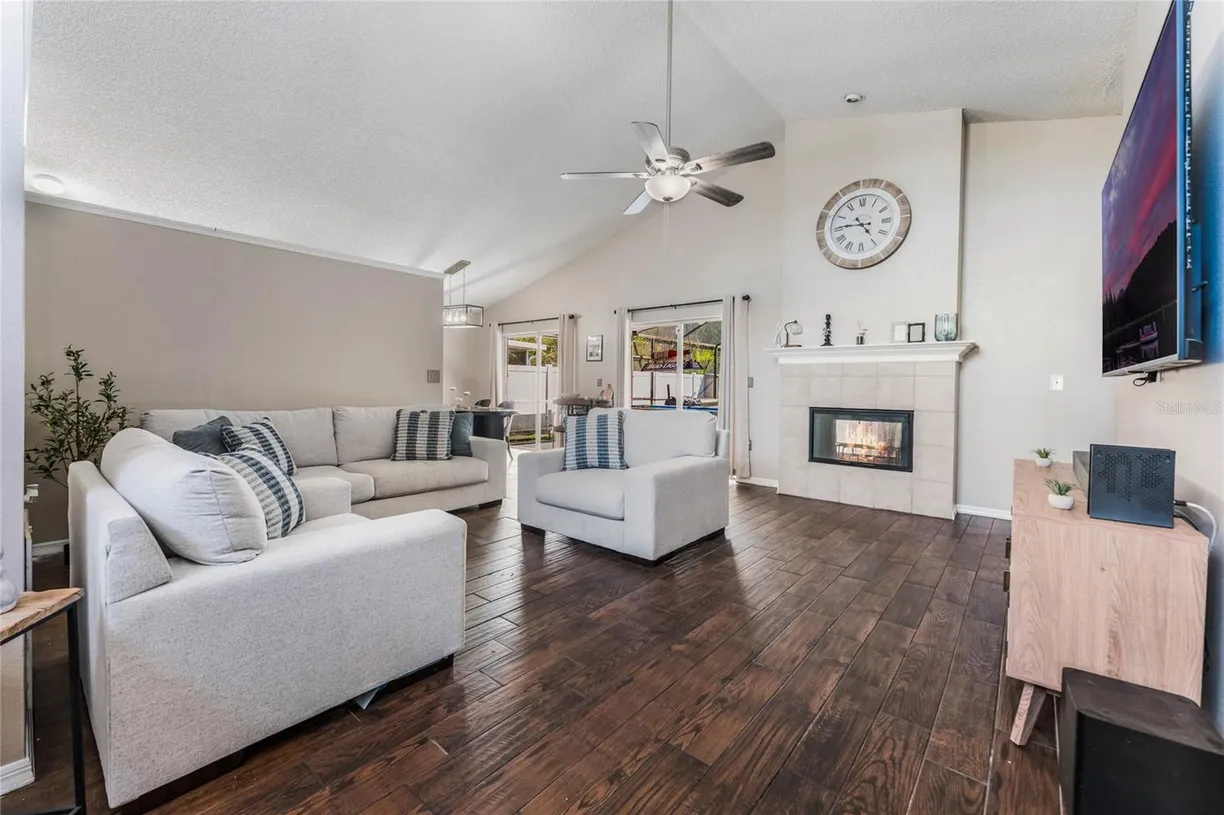 Central Florida Real Estate | View 3043 AUTUMN RUN COURT | Listing