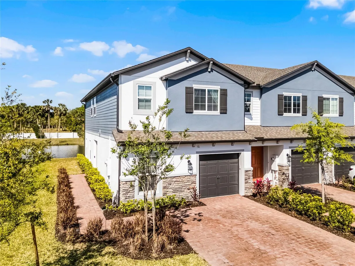 Central Florida Real Estate | View 402 CAPE HONEYSUCKLE PLACE | 4 Beds, 3 Baths