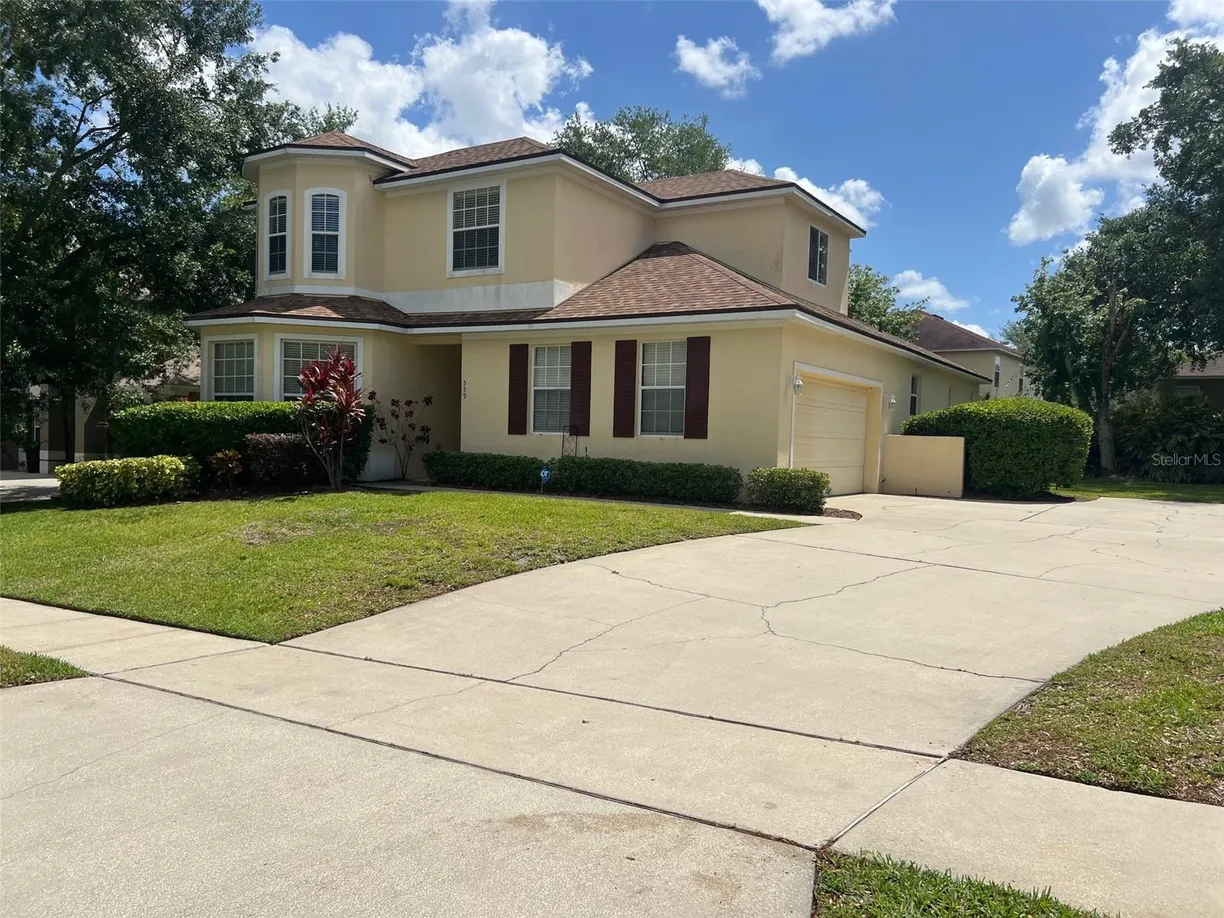 Central Florida Real Estate | View  | 4 Beds, 2 Baths