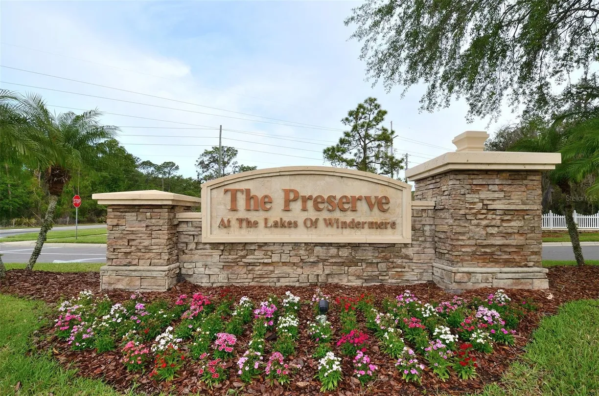 Central Florida Real Estate | View 8839 ABBOTSBURY DRIVE | 3 Beds, 2 Baths