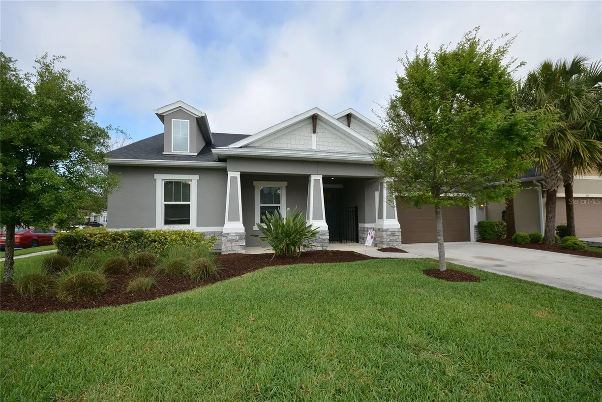 Central Florida Real Estate | View 1120 LAKESIDE ESTATES DRIVE | 4 Beds, 3 Baths