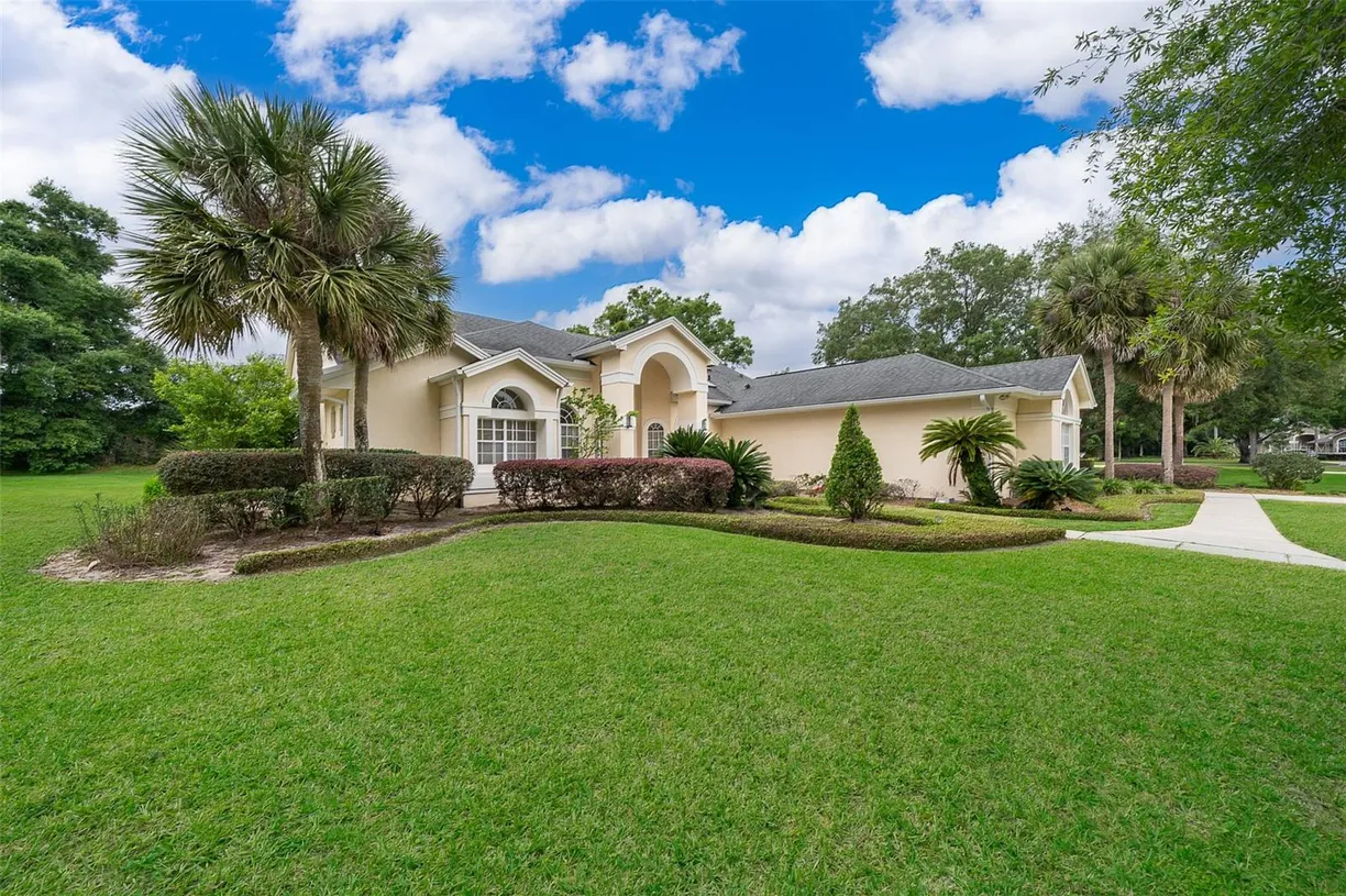 Central Florida Real Estate | View 1709 IVERNESS COURT | 4 Beds, 5 Baths