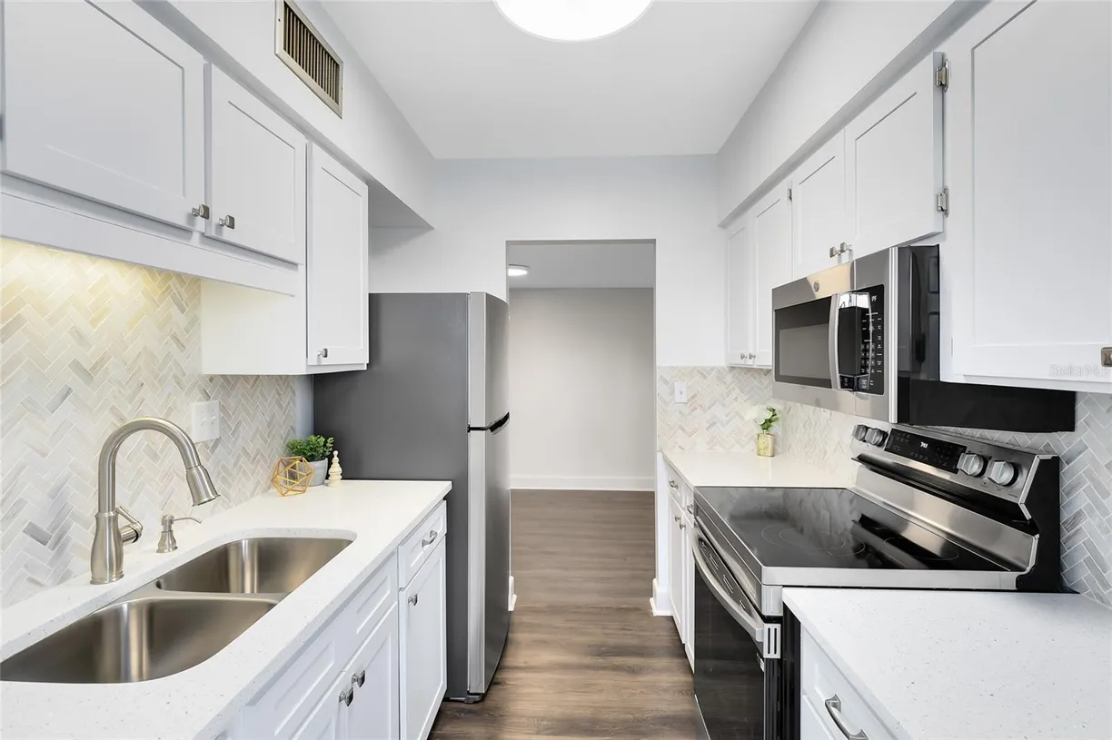Central Florida Real Estate | View 1140 S ORLANDO AVENUE, E-1 | Listing