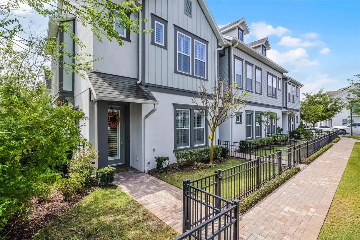 Central Florida Real Estate | View 1010 LYCHEE COURT | Listing
