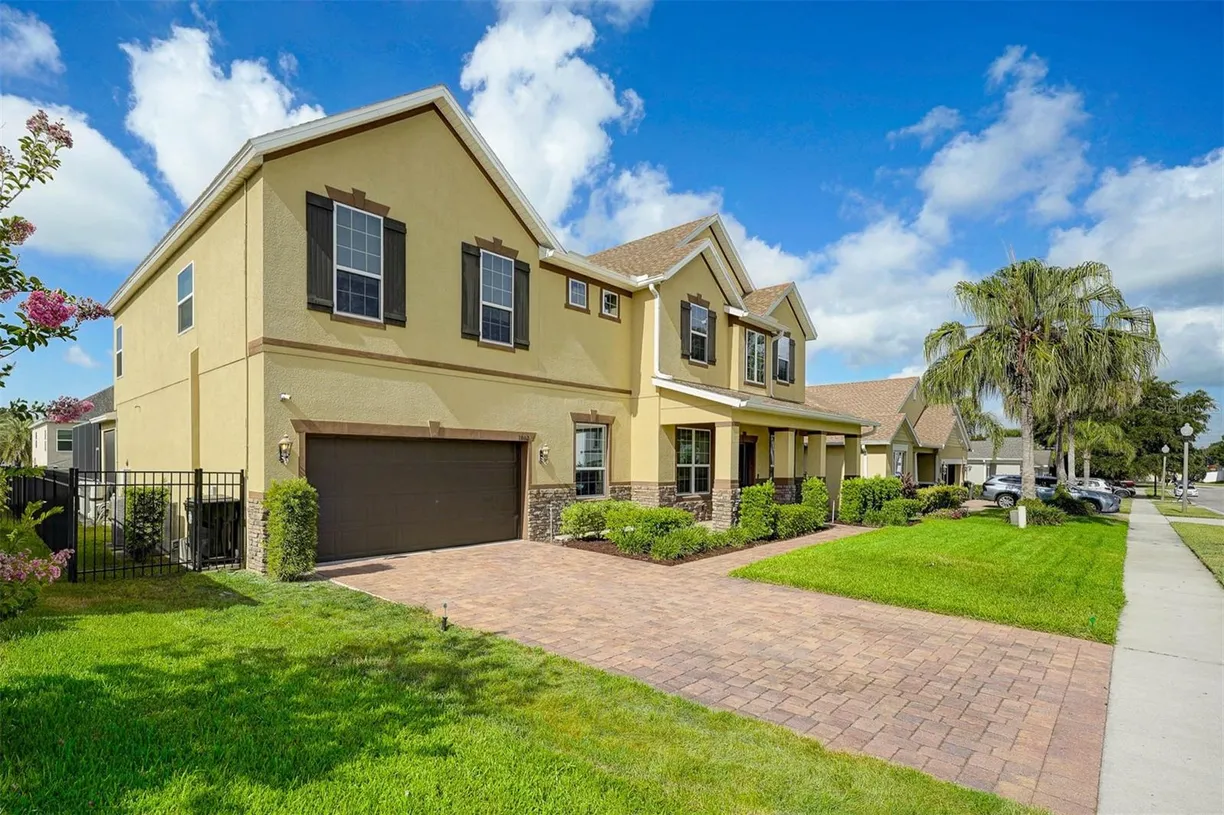 Central Florida Real Estate | View 1802 CANDLENUT CIRCLE | 5 Beds, 4 Baths