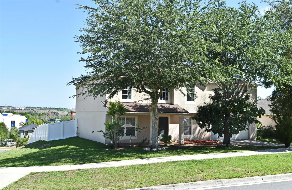 Central Florida Real Estate | View 297 SKY VALLEY STREET | 5 Beds, 2 Baths