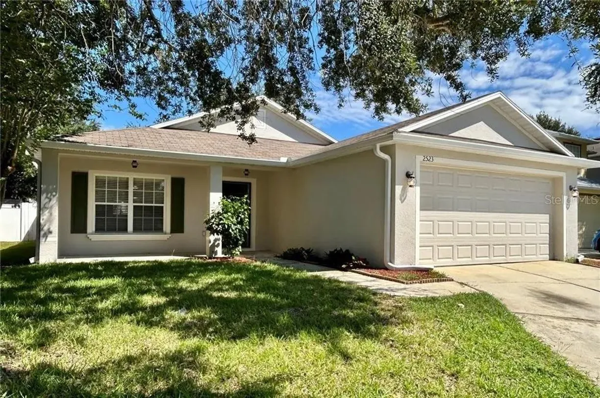 Central Florida Real Estate | View 2523 MARTINS RUN | 3 Beds, 2 Baths