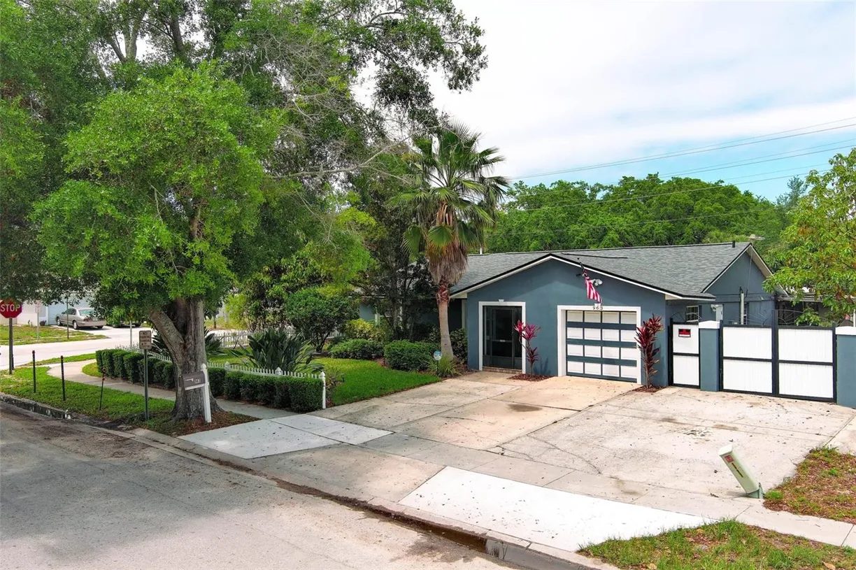 Central Florida Real Estate | View 963 APPLE LANE | 4 Beds, 2 Baths