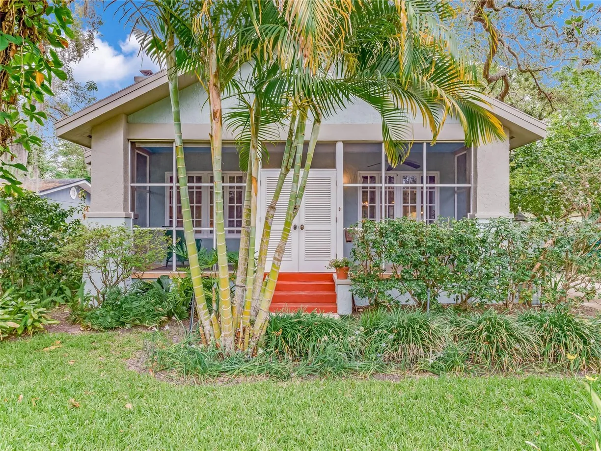 Central Florida Real Estate | View 811 LAUREL AVENUE | Listing