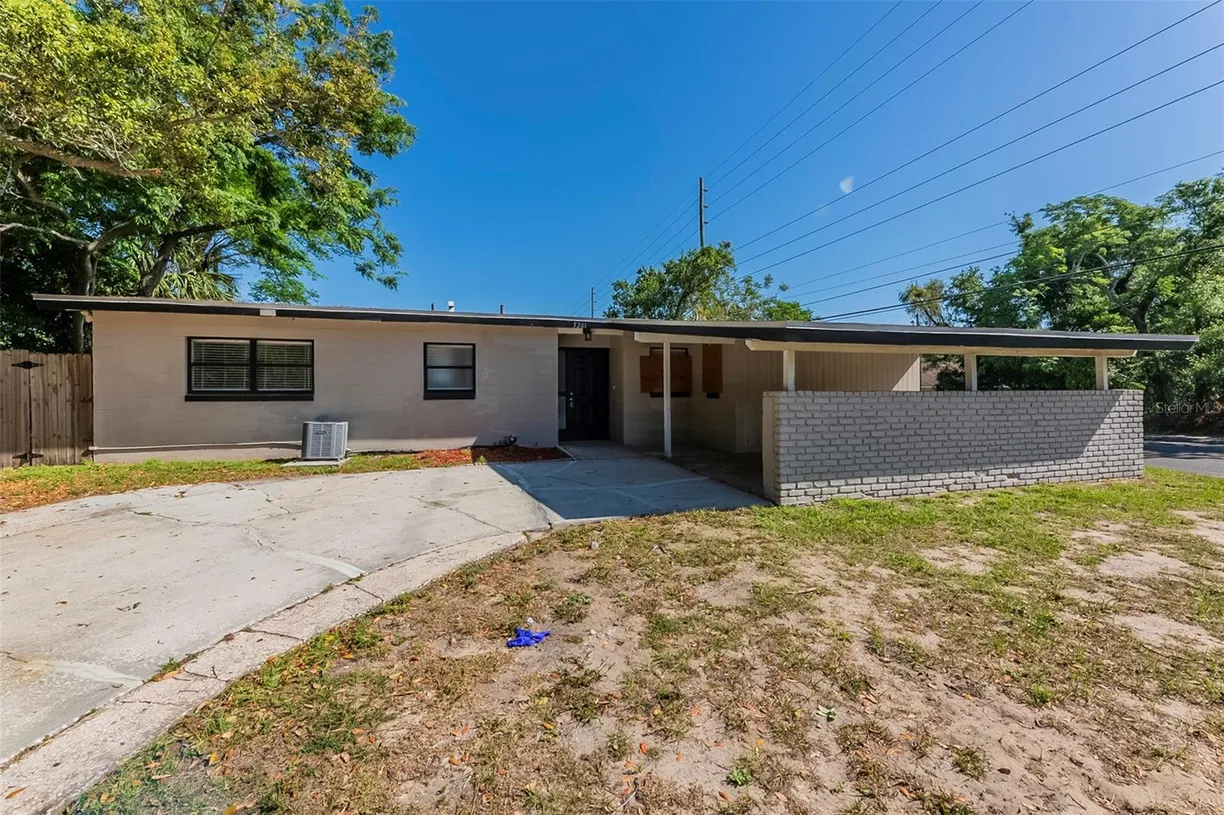 Central Florida Real Estate | View 5201 PALISADES DRIVE | 3 Beds, 2 Baths