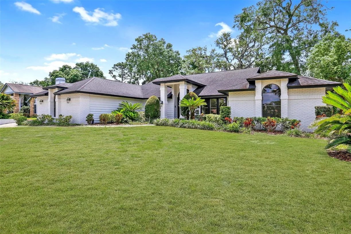Central Florida Real Estate | View 216 SHADY OAKS CIRCLE | Listing