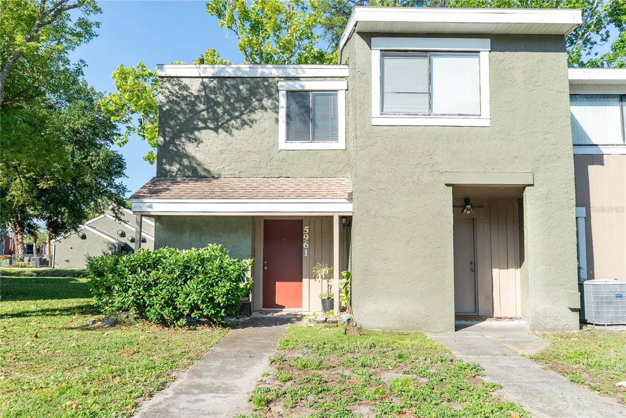 Central Florida Real Estate | View 5961 WINDHOVER DRIVE, F05 | 3 Beds, 2 Baths