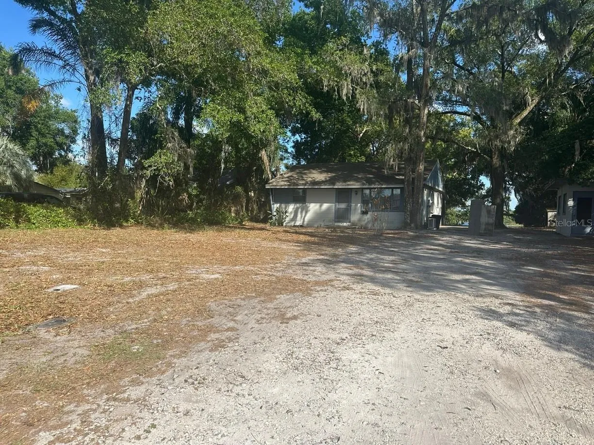 Central Florida Real Estate | View 91 N TRIPLET LAKE DRIVE | 2 Beds, 1 Bath