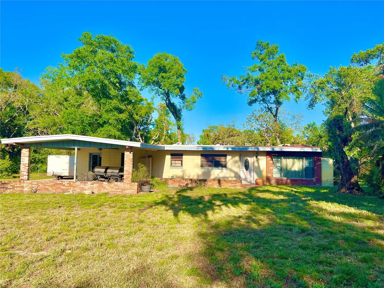 Central Florida Real Estate | View 1221 OAK HAVEN DRIVE | 3 Beds, 2 Baths