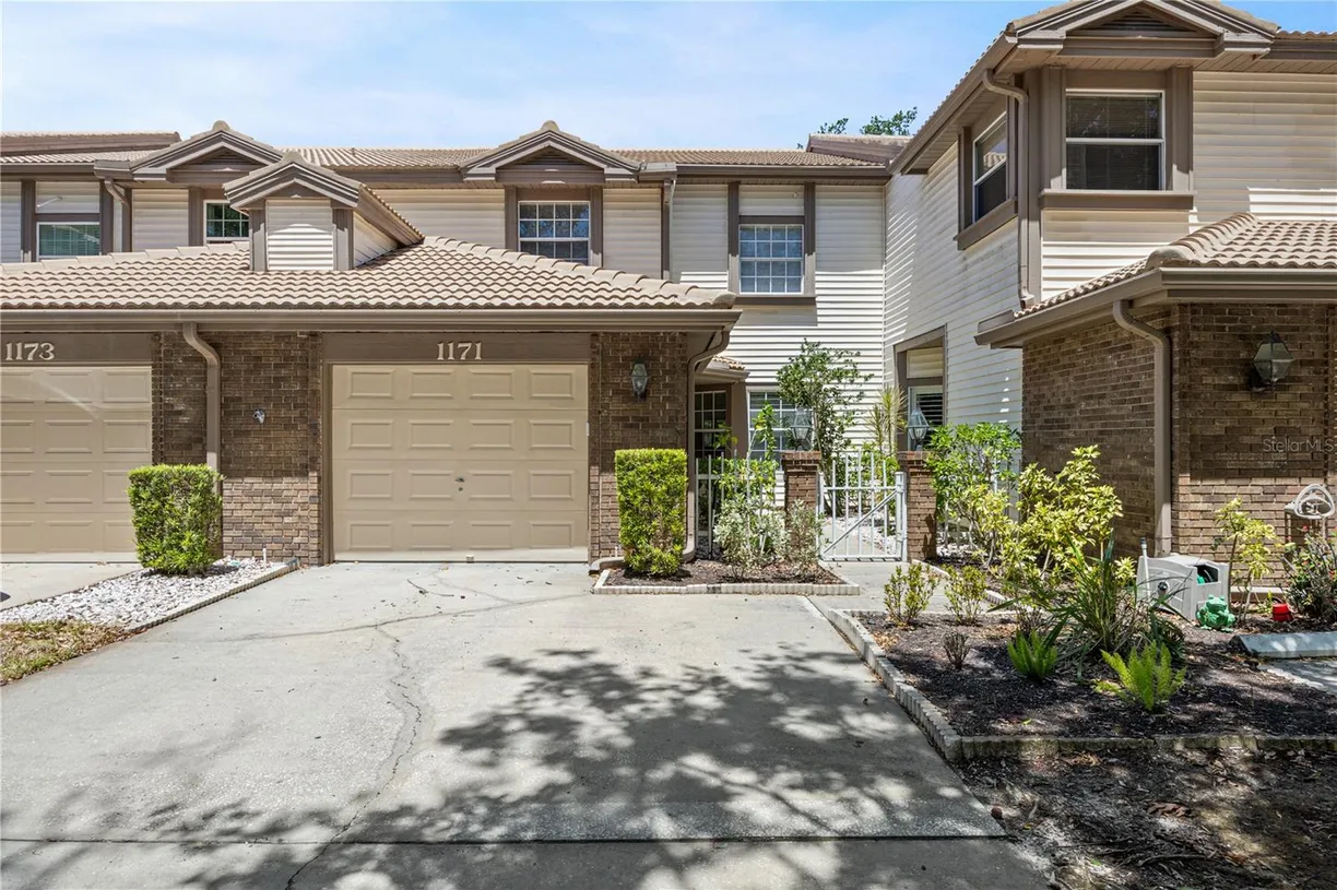 Sarasota/St. Petersburg Real Estate | View 1171 CLAYS TRAIL | 3 Beds, 2 Baths