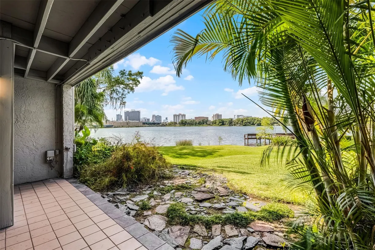 Central Florida Real Estate | View 370 LAKEVIEW STREET | 2 Beds, 2 Baths