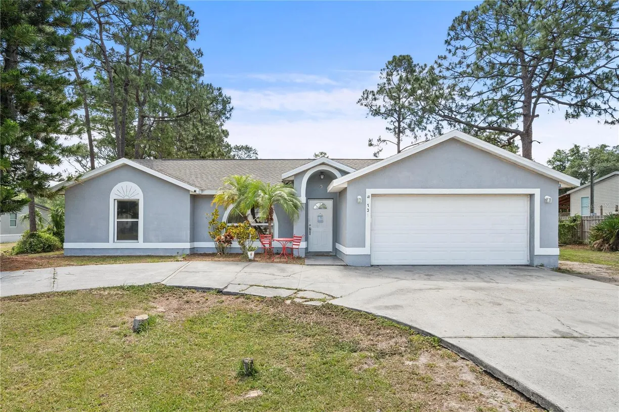 Central Florida Real Estate | View 131 AUTUMN COURT | 3 Beds, 2 Baths