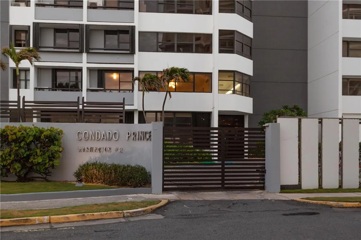 Puerto Rico Real Estate | View 2 Washington Street, 701 | 3 Beds, 3 Baths