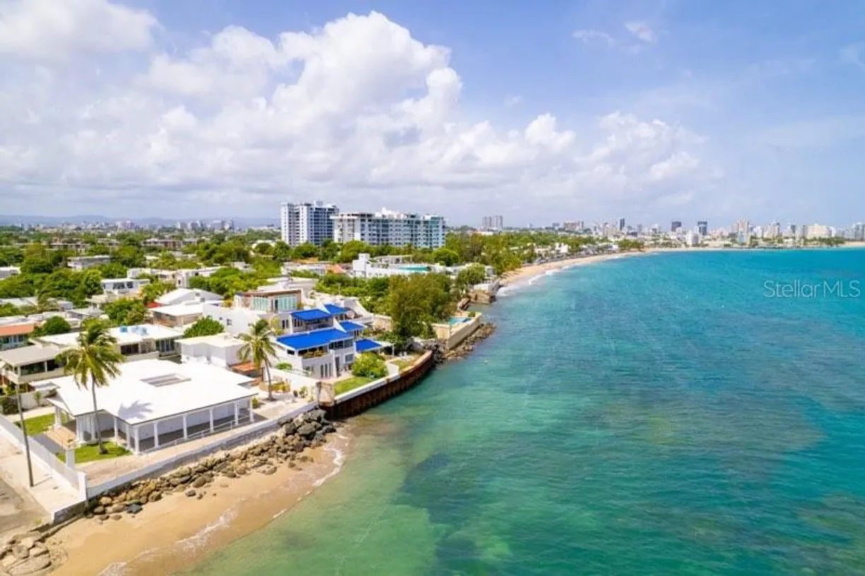 Puerto Rico Real Estate | View 4 CAOBA | 5 Beds, 3 Baths