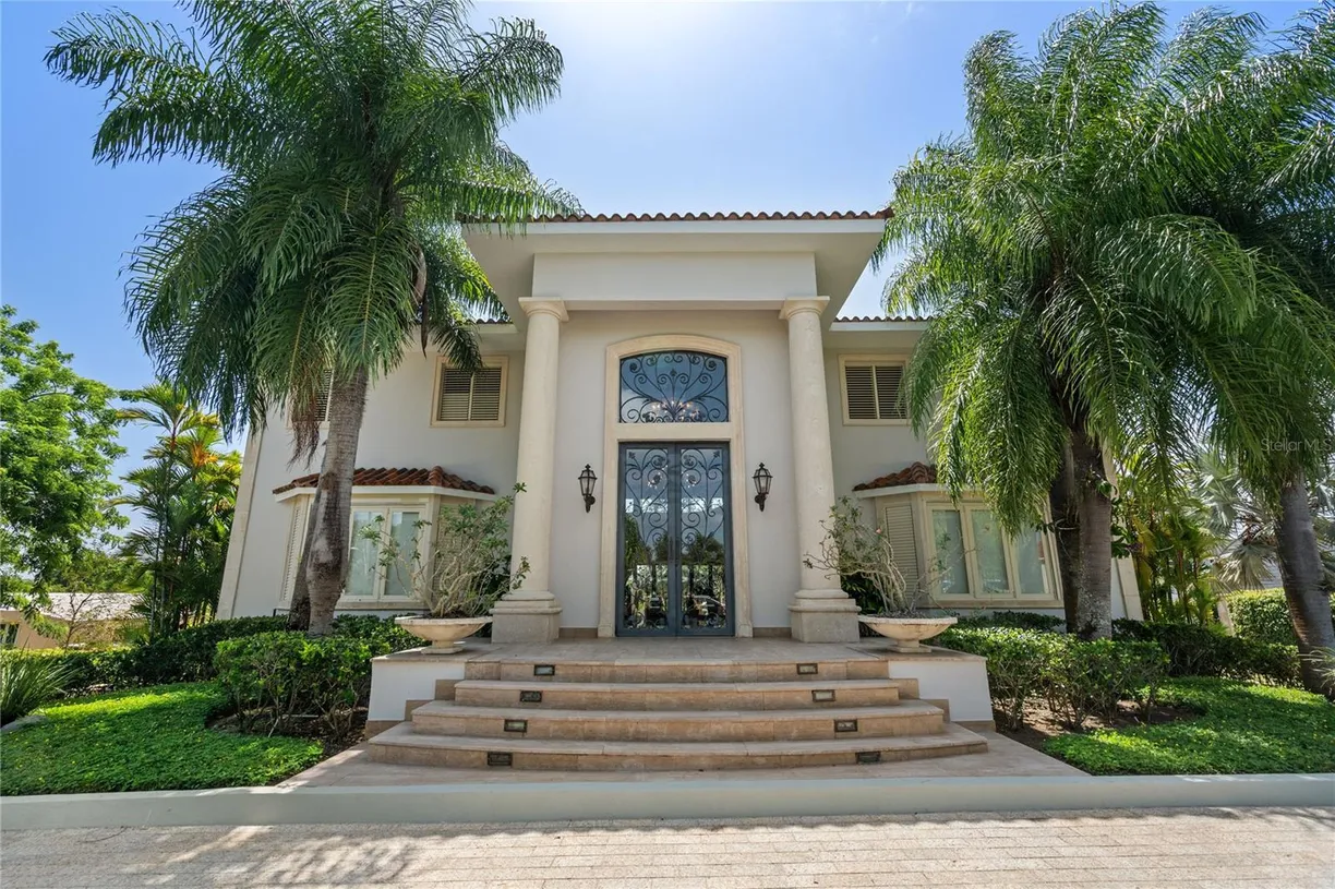 Puerto Rico Real Estate | View 2003 JOSE FIDALGO DIAZ | 5 Beds, 7 Baths