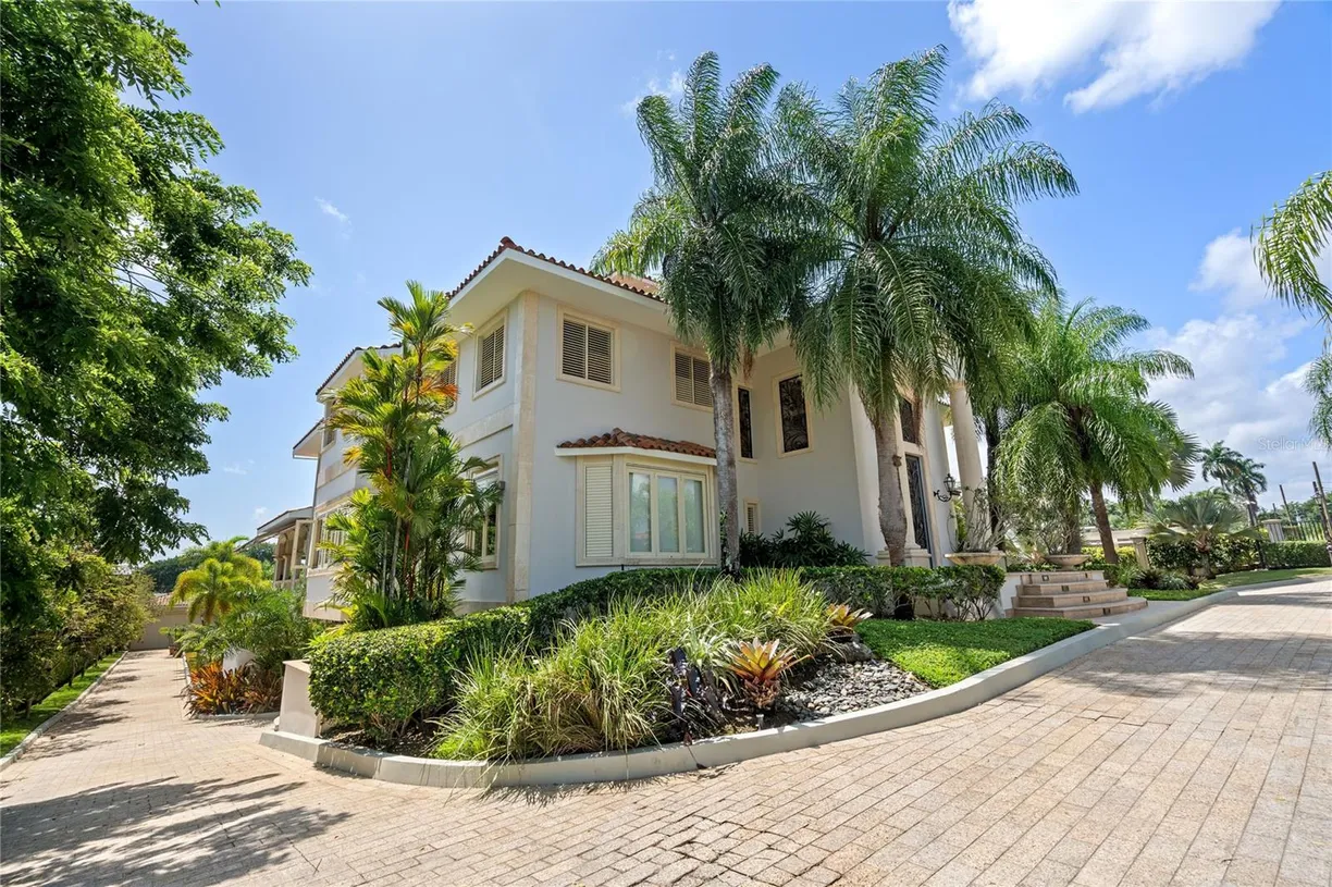 Puerto Rico Real Estate | View 2003 JOSE FIDALGO DIAZ | Listing