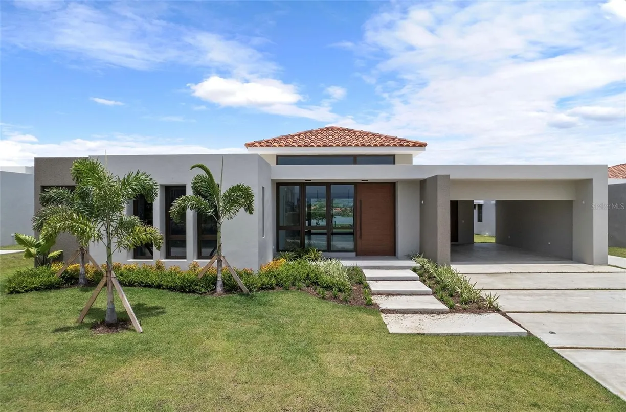 Puerto Rico Real Estate | View 29 LOS LAGOS | 4 Beds, 3 Baths