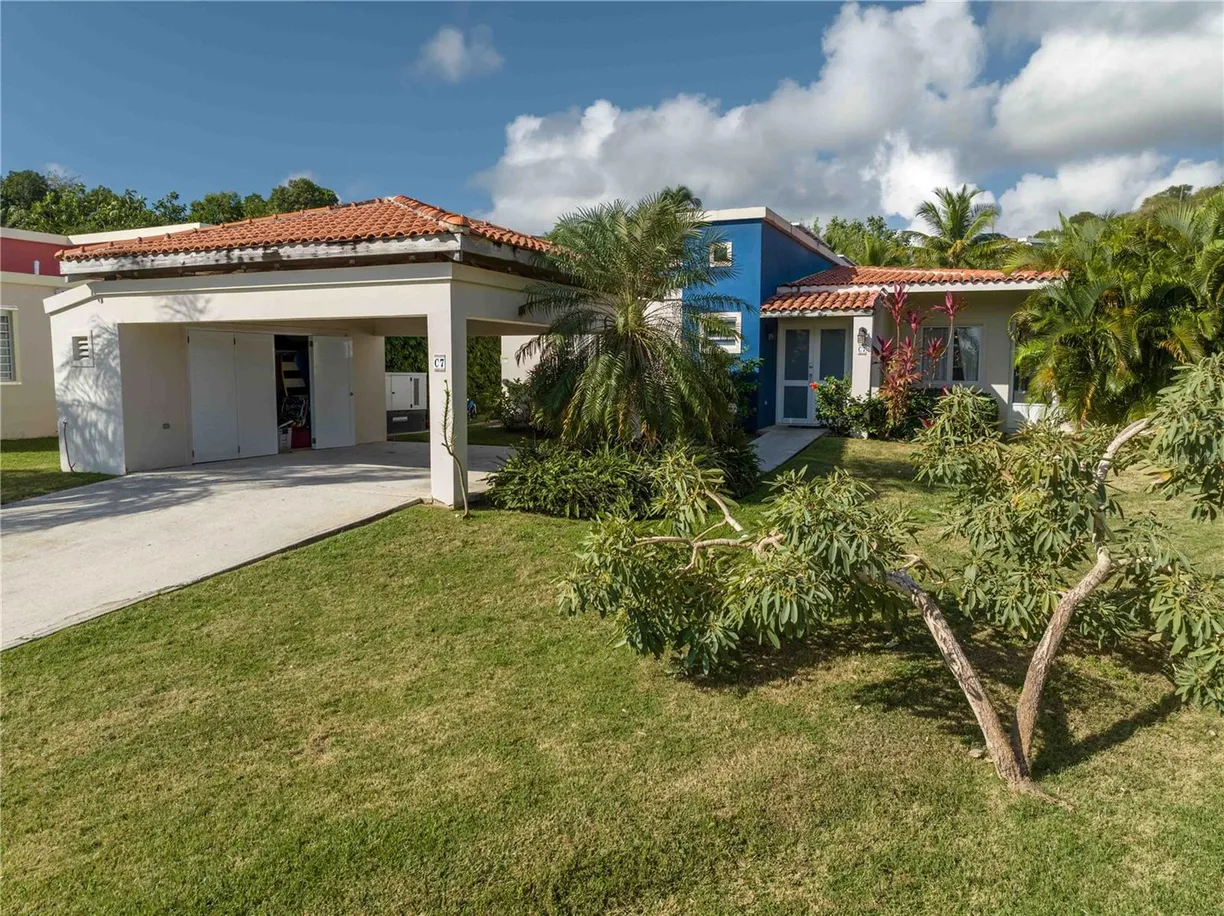 Puerto Rico Real Estate | View 7 AURORA, C7 | 4 Beds, 3 Baths