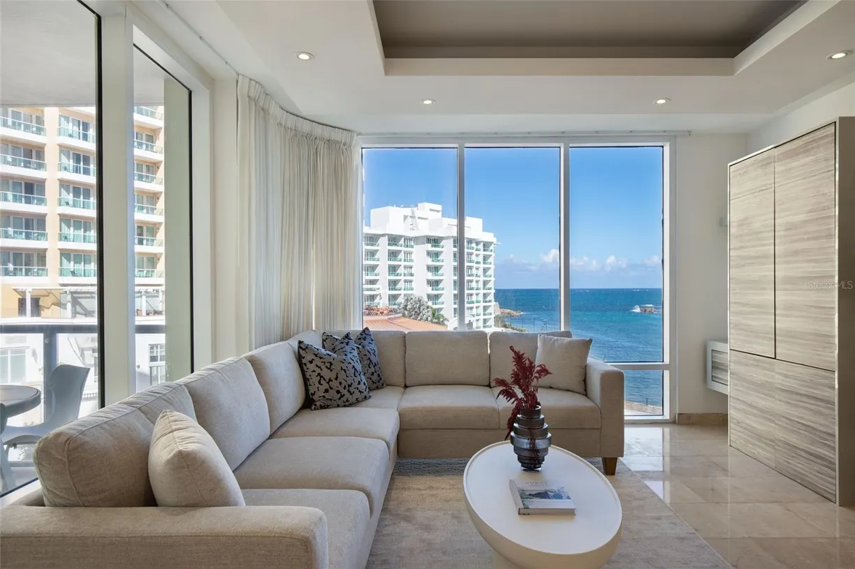 Puerto Rico Real Estate | View 5 AVE MUNOZ RIVERA, 404 | Listing