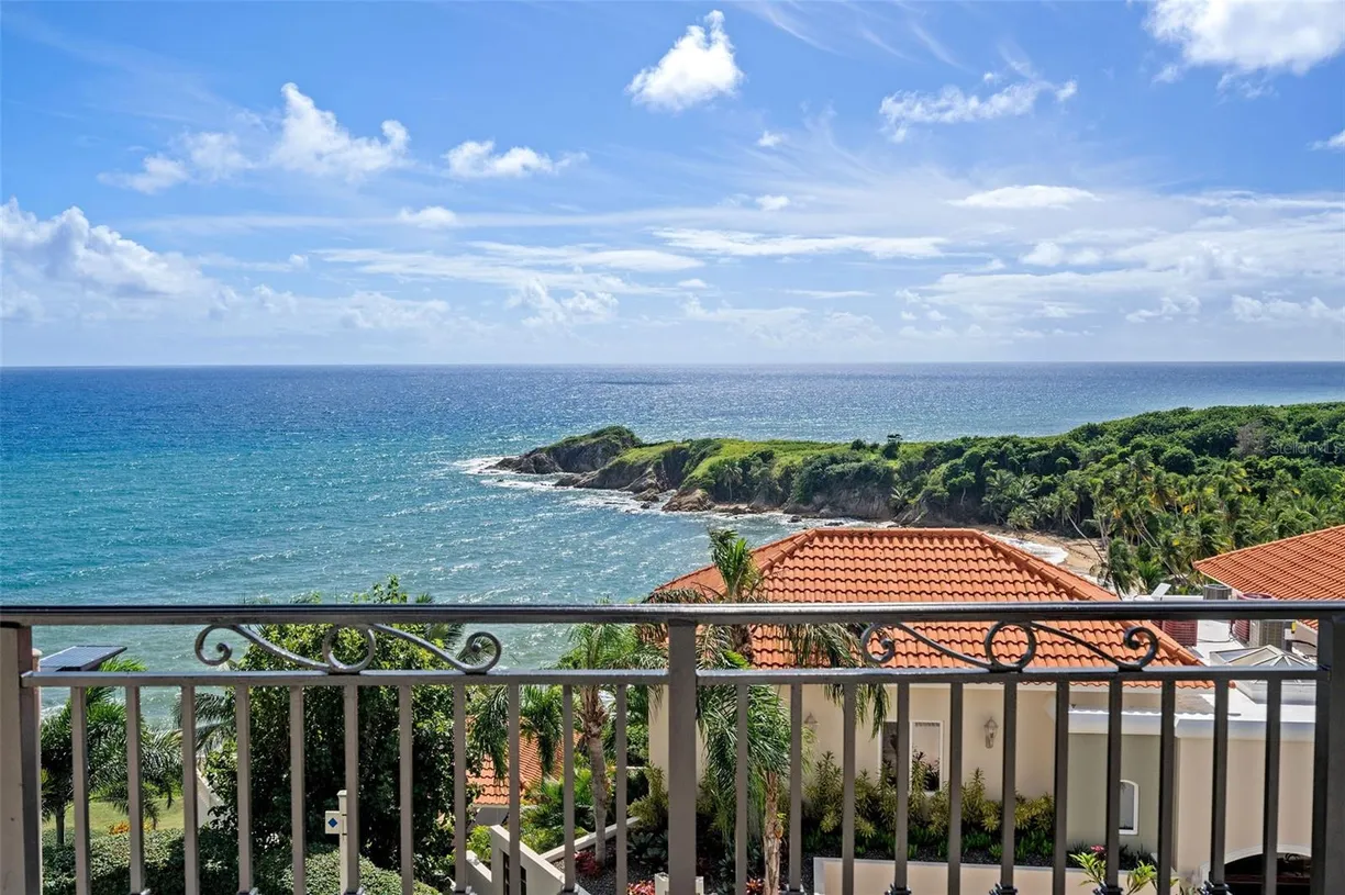 Puerto Rico Real Estate | View 1 SHELL CASTLE CLUB, 71 | 3 Beds, 3 Baths