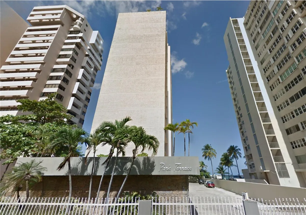 Puerto Rico Real Estate | View 1501 ASHFORD AVE. AVENUE, 11 A | 3 Beds, 4 Baths