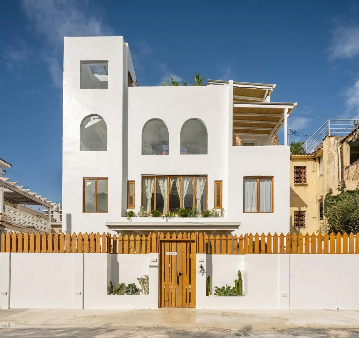 Puerto Rico Real Estate | View 1507 MIRSONIA | 9 Beds, 10 Baths