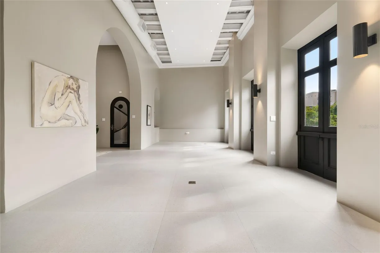 Puerto Rico Real Estate | View 255 RECINTO SUR | Listing