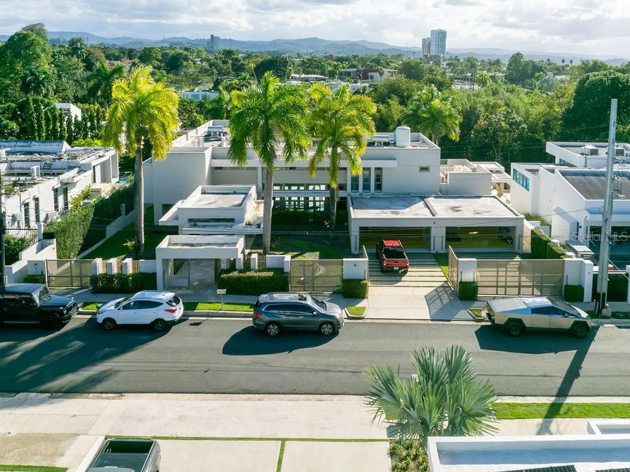 Puerto Rico Real Estate | View 112 MIMOSA | 4 Beds, 6 Baths