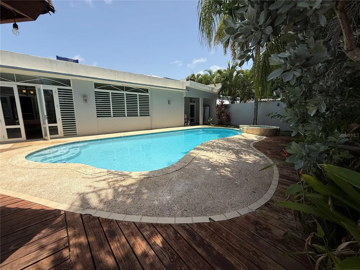 Puerto Rico Real Estate | View B11 CALLE PONTEVEDRA, B-11 | 4 Beds, 4 Baths