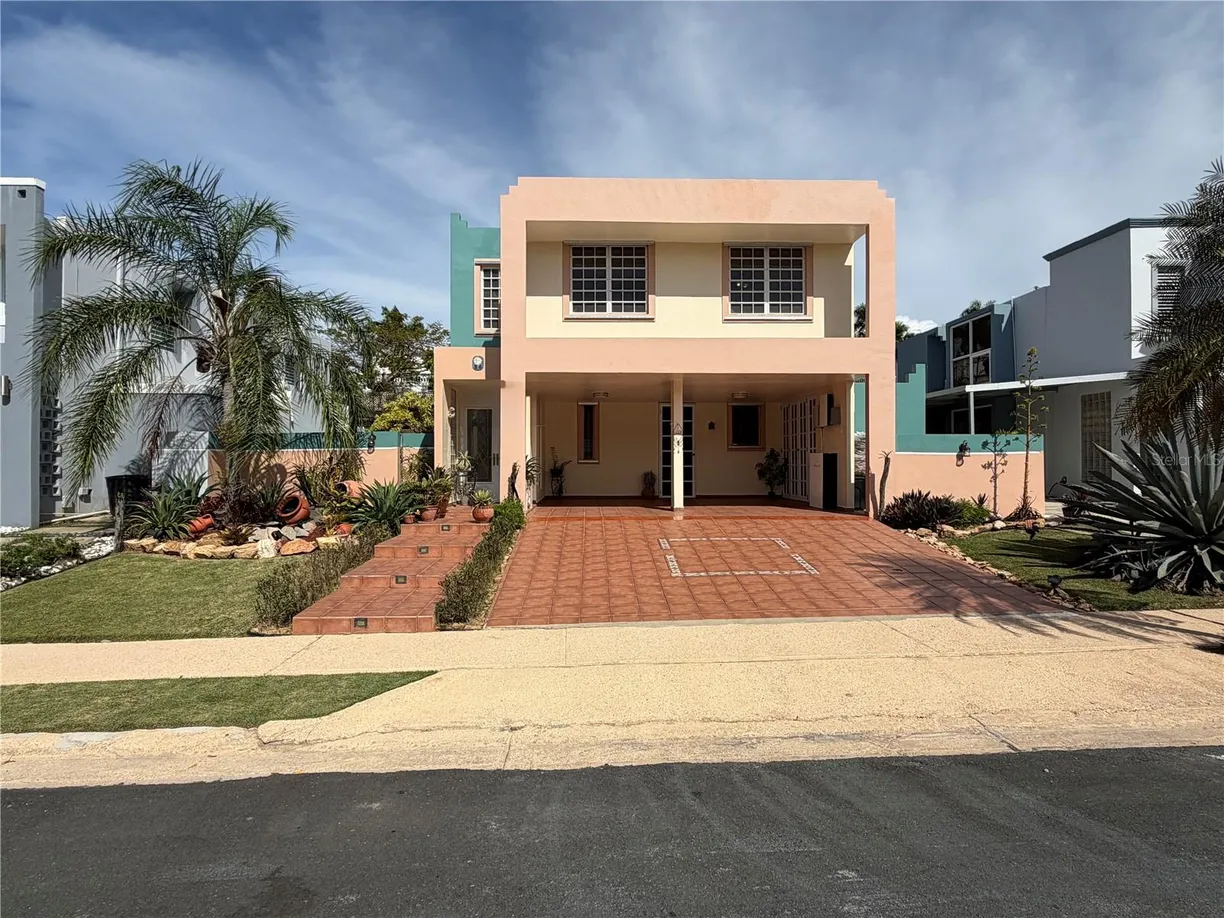 URB VISTAS DE RIO GRANDE 1 #B-6, RIO GRANDE, PR 00745 Property for sale