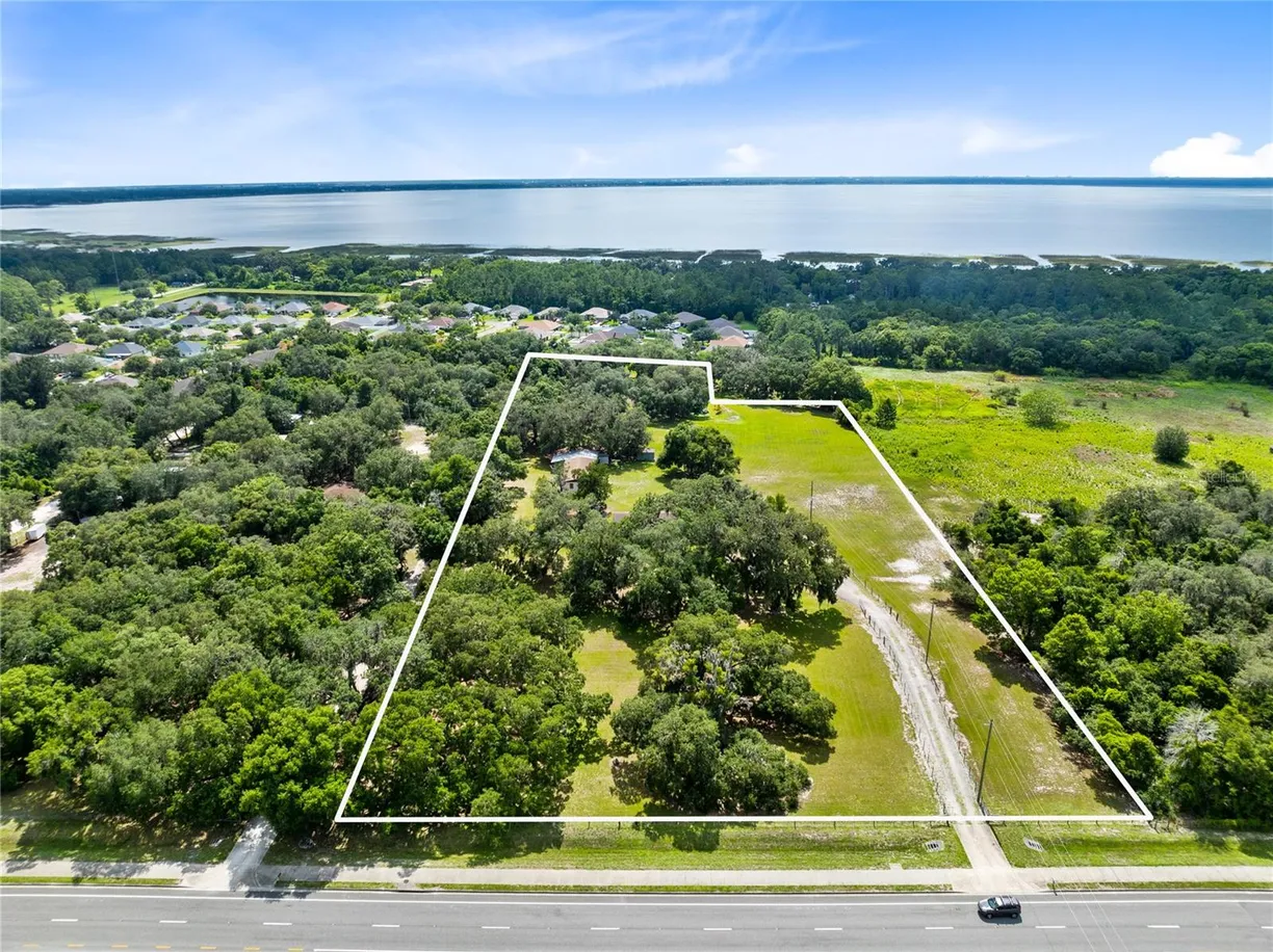 Central Florida Real Estate | View 950 S NARCOOSSEE ROAD | Listing