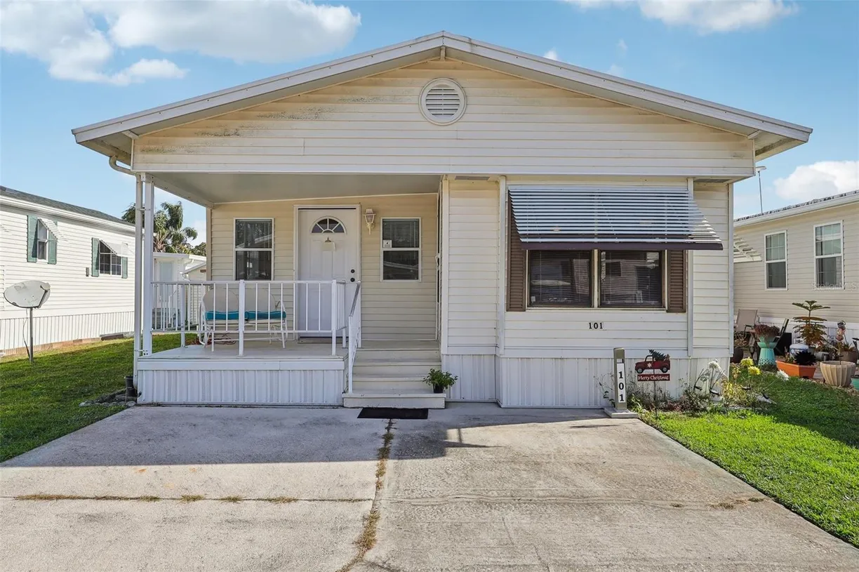Central Florida Real Estate | View 101 CITRUS RIDGE DRIVE | Listing