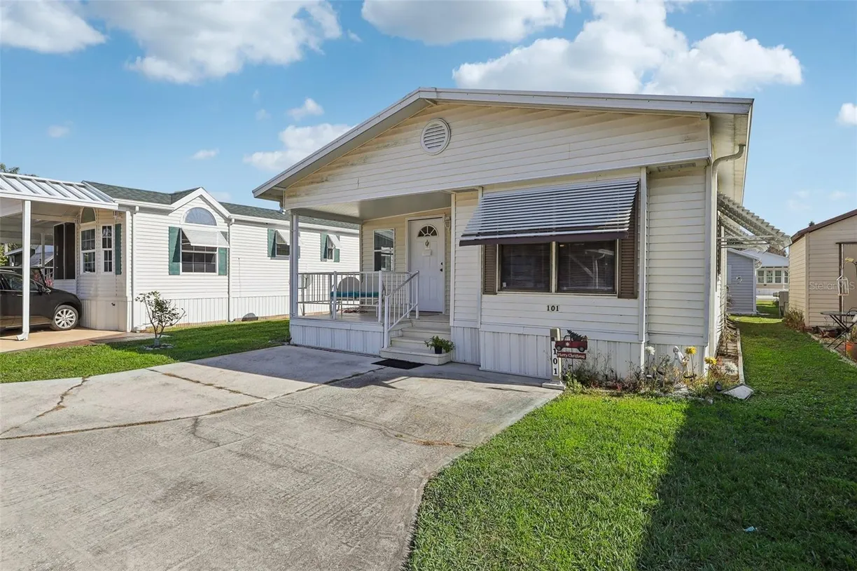 Central Florida Real Estate | View 101 CITRUS RIDGE DRIVE | Listing